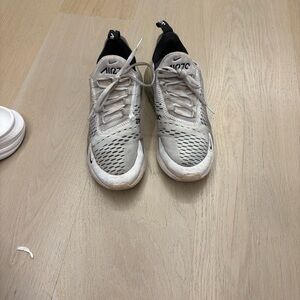Nike Air Max 270 Light Gray Sneakers